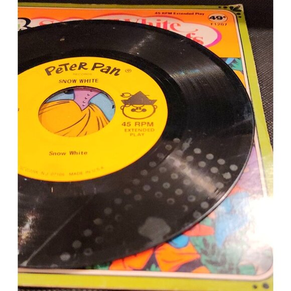 Peter Pan Records Snow White & The Seven Dwarfs 45 RPM Vinyl Record Set - Picture 9 of 10